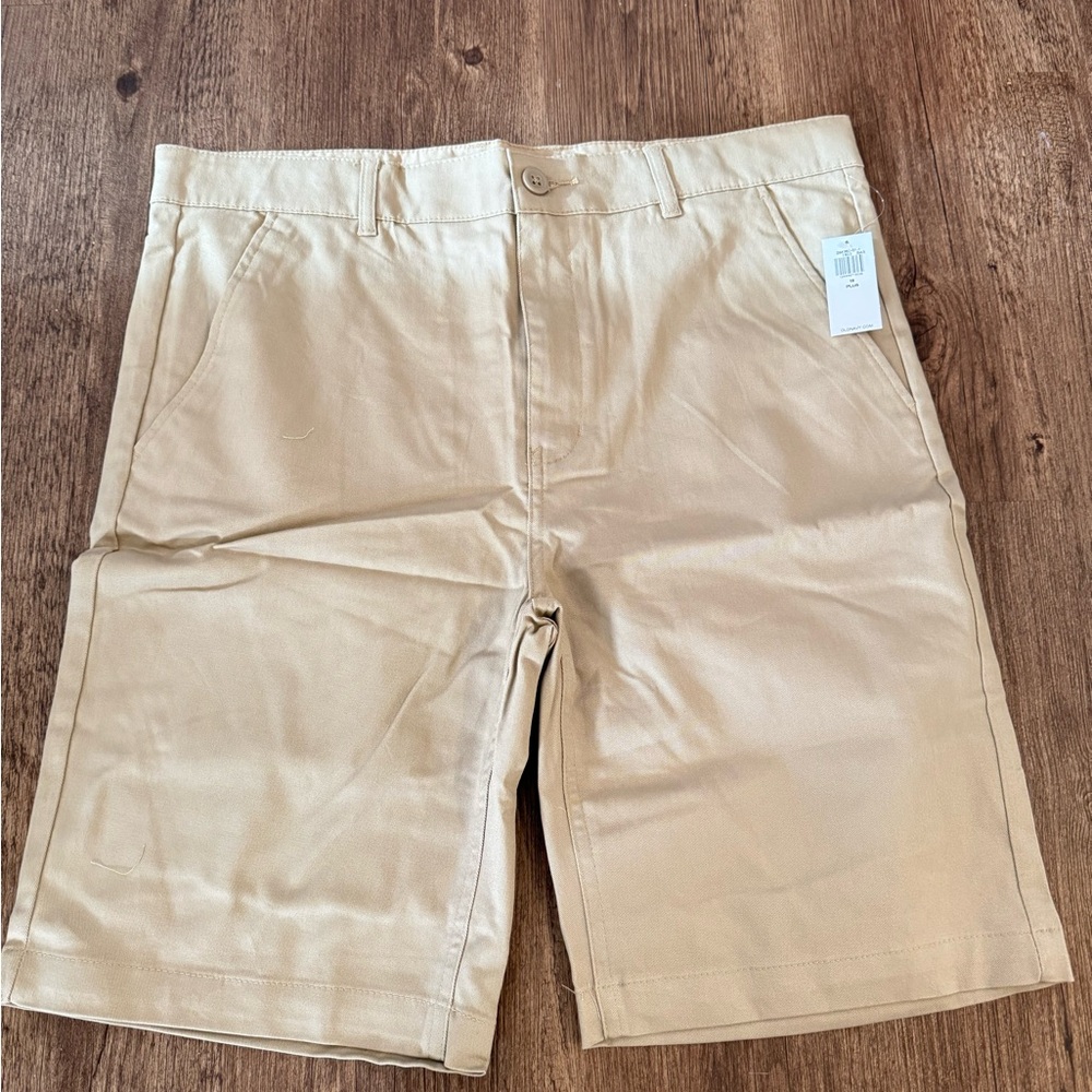 NWT Khaki shorts